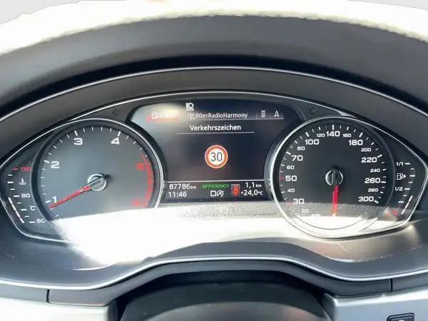 AUDI A4 AVANT (13/23)