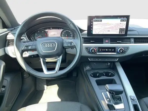 AUDI A4 AVANT (14/23)