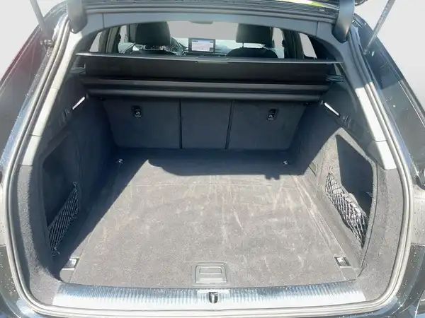 AUDI A4 AVANT (16/23)