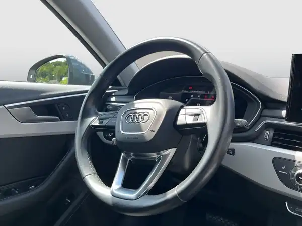 AUDI A4 AVANT (18/21)