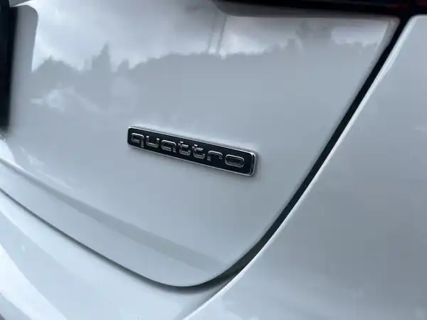 AUDI A4 AVANT (20/22)