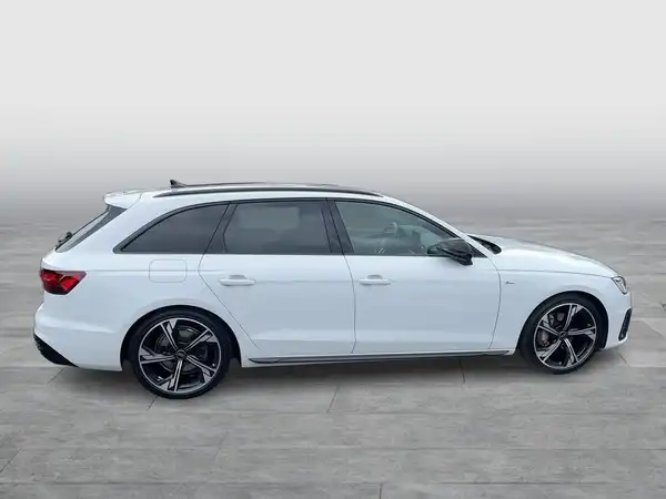 AUDI A4 AVANT (6/22)