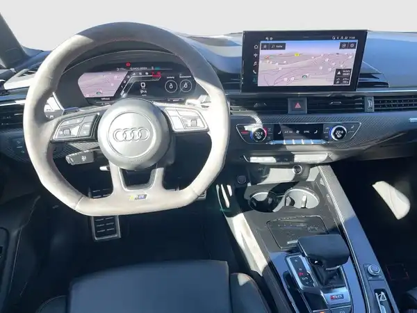 AUDI RS4 AVANT (14/19)