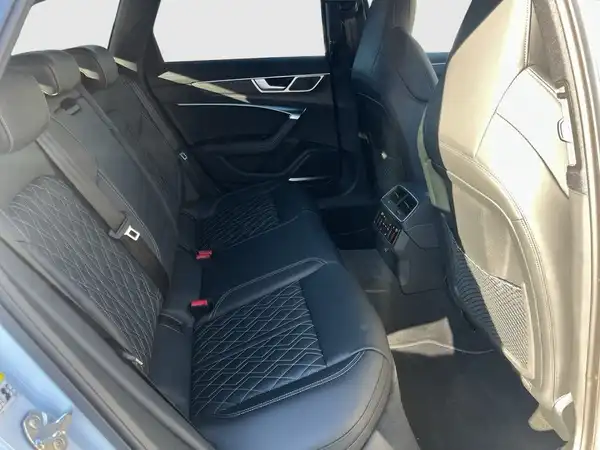 AUDI S6 AVANT (19/23)