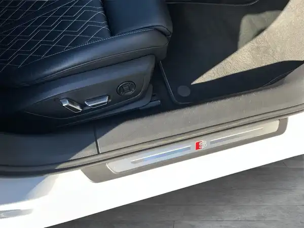 AUDI S6 AVANT (22/23)