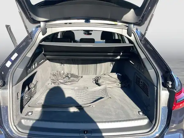 AUDI A6 AVANT (16/24)
