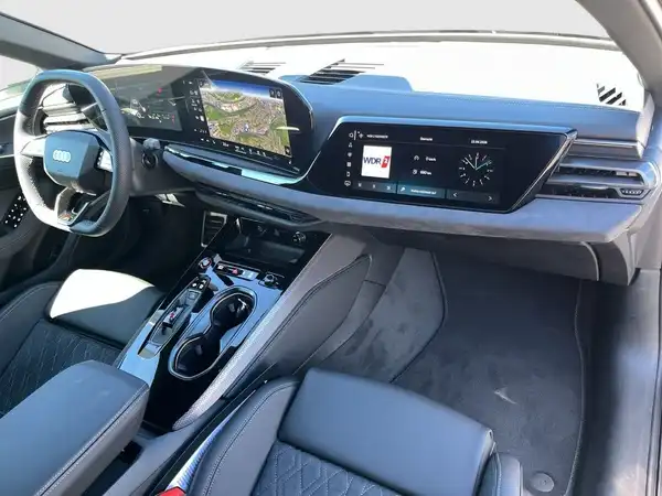 AUDI A6 AVANT (19/23)