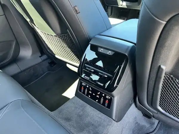 AUDI A6 AVANT (20/23)