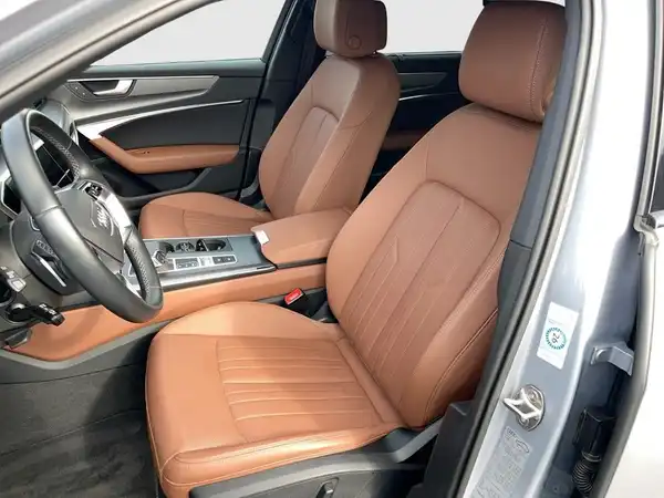 AUDI A6 AVANT (12/19)