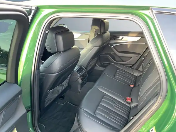 AUDI S6 AVANT (15/20)