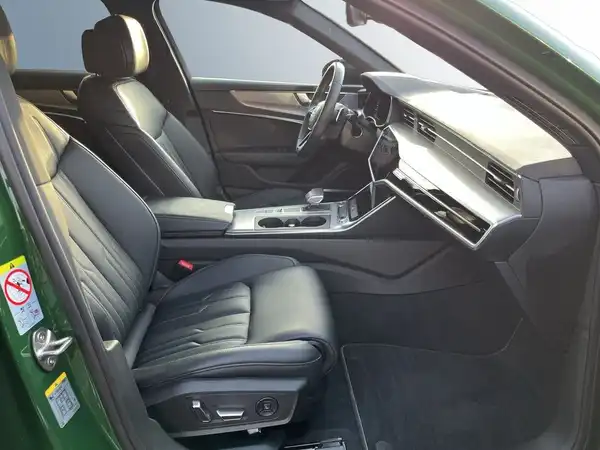 AUDI S6 AVANT (17/20)
