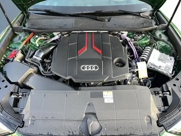 AUDI S6 AVANT (18/20)