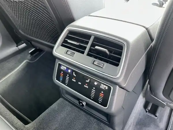 AUDI A6 AVANT (19/23)