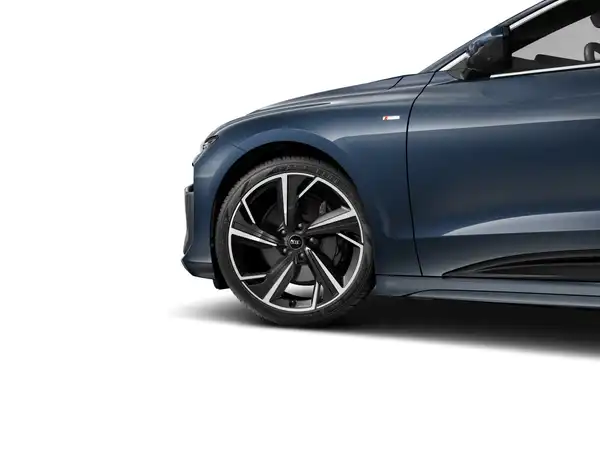 AUDI A6 AVANT E-TRON (2/10)