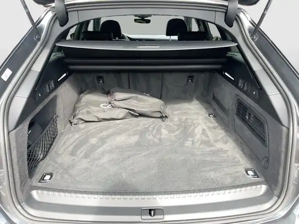 AUDI A6 AVANT (15/22)