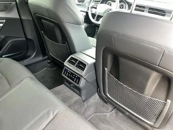 AUDI A6 AVANT (19/22)