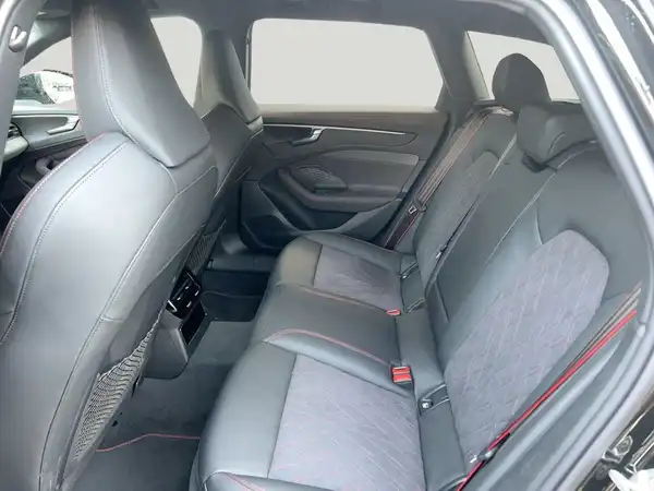 AUDI A6 AVANT (14/23)