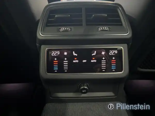 AUDI S6 AVANT (14/16)