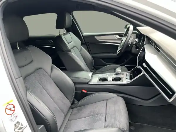 AUDI A6 AVANT (18/24)