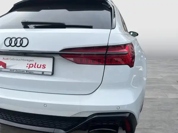 AUDI RS6 AVANT (15/29)