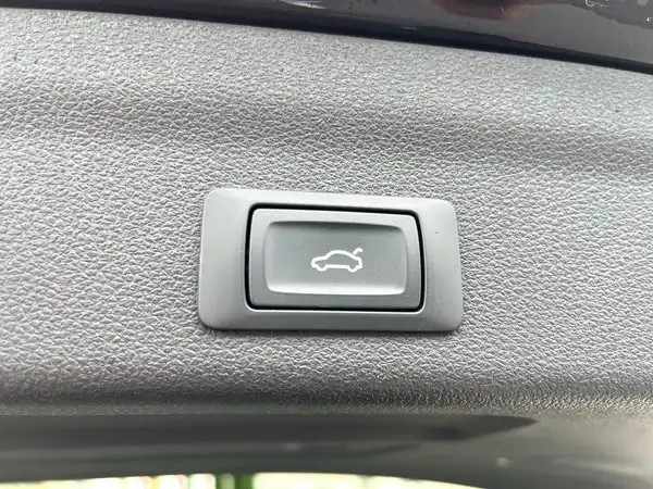 AUDI A6 AVANT (16/24)