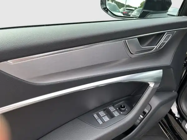 AUDI A6 AVANT (21/24)