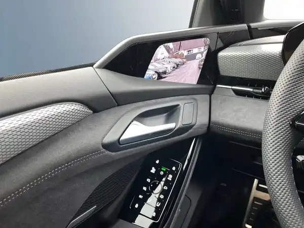 AUDI A6 AVANT E-TRON (16/17)