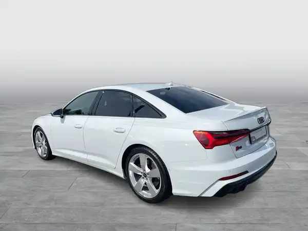AUDI S6 LIMOUSINE (3/21)