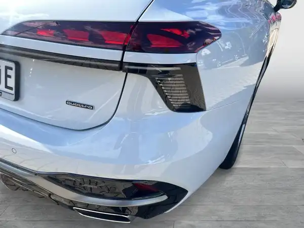 AUDI A6 AVANT (17/29)