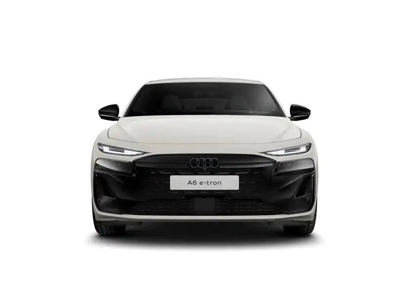 Das Bild zeigt einen weißen AUDI A6 e-tron aus der Frontansicht. Es enthält markante Texteinblendungen, jedoch kein Händlerinformation.