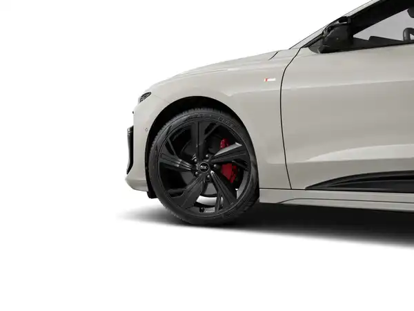 AUDI A6 AVANT E-TRON (2/10)