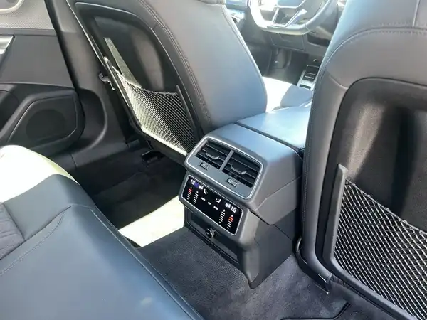AUDI RS6 AVANT (21/24)