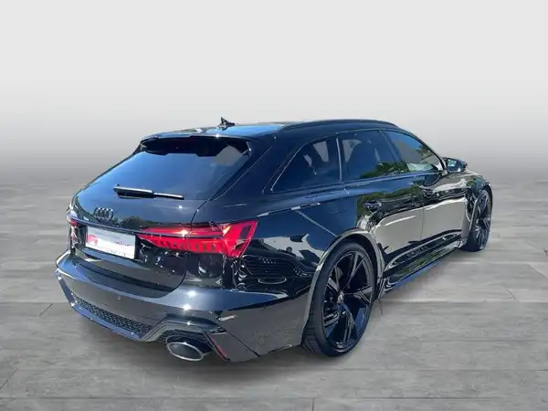 AUDI RS6 AVANT (6/24)