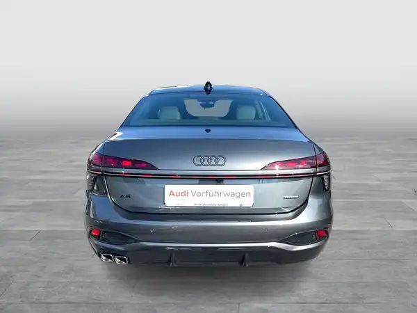 AUDI A6 LIMOUSINE (4/19)