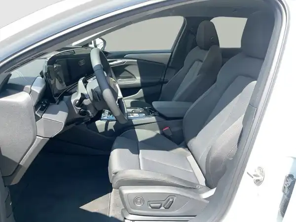 AUDI A6 AVANT E-TRON (11/22)