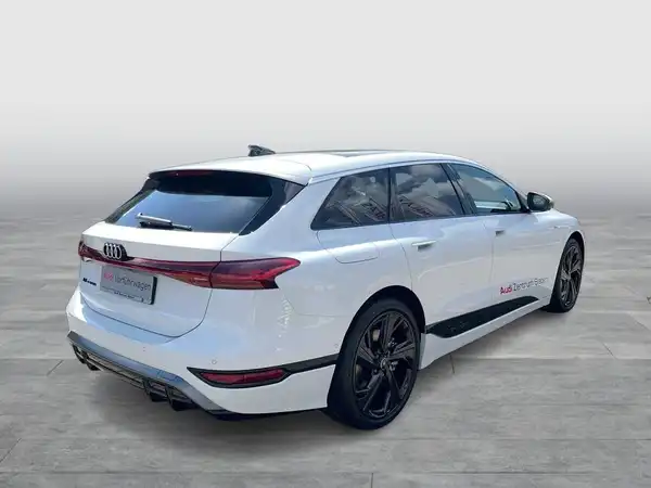 AUDI A6 AVANT E-TRON (5/22)