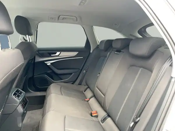 AUDI A6 AVANT (15/20)