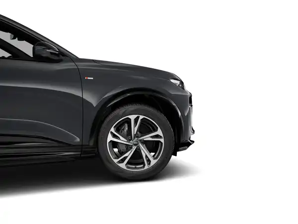 AUDI E-TRON (2/10)