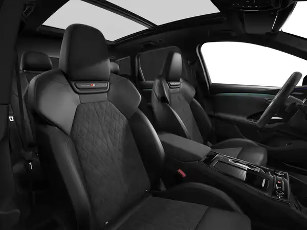 AUDI E-TRON (8/10)