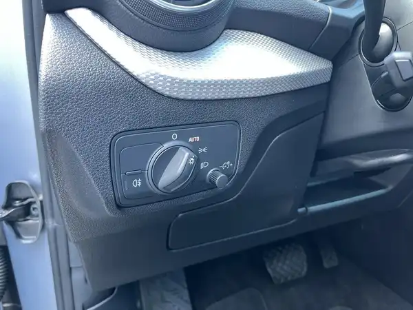 AUDI Q2 (18/26)