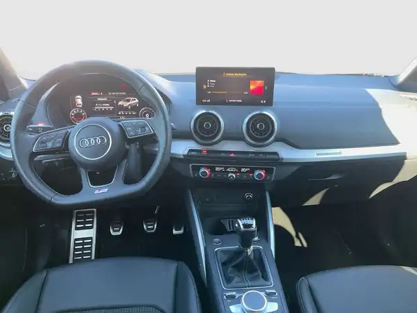 AUDI Q2 (14/24)