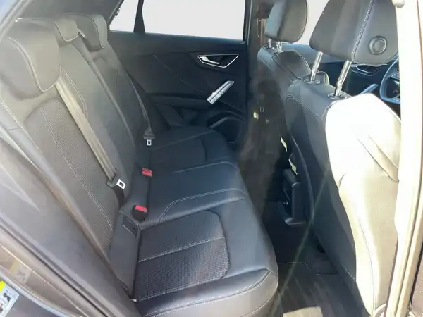 AUDI Q2 (18/24)
