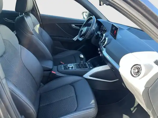 AUDI Q2 (19/24)