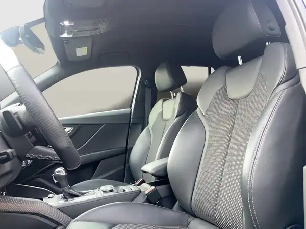 AUDI Q2 (11/18)