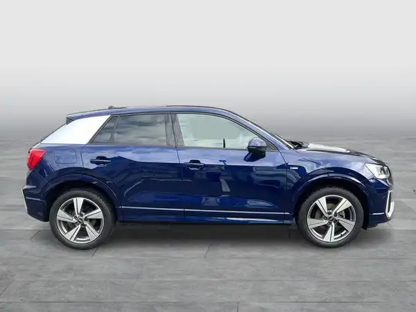 AUDI Q2 (6/18)