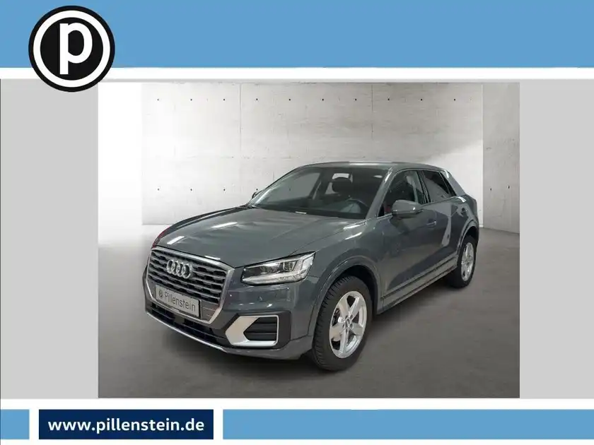 AUDI Q2 (1/16)
