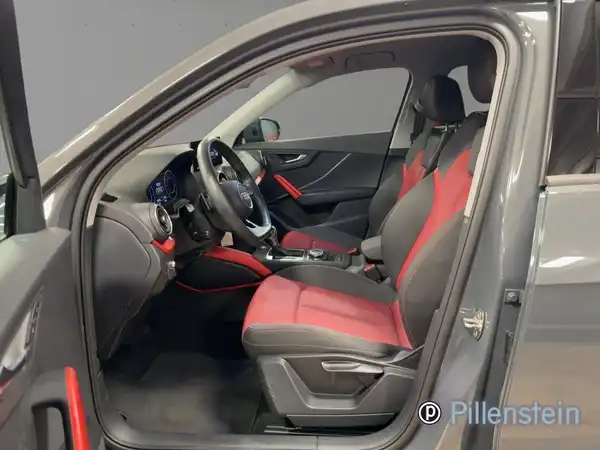 AUDI Q2 (7/16)
