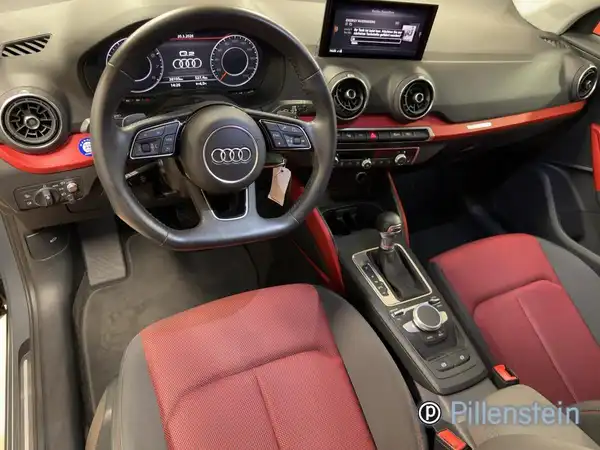 AUDI Q2 (9/16)