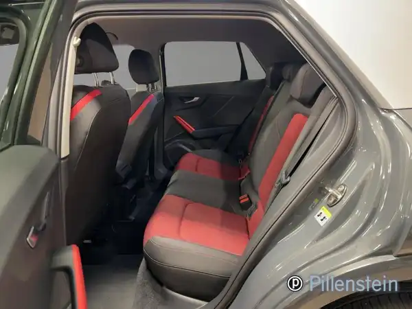 AUDI Q2 (10/16)