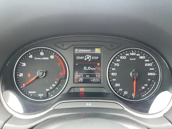 AUDI Q2 (12/20)